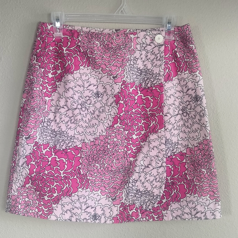 Lily Pulitzer size 4 pink skirt Corduroy Material With Floral Print Wrap Around